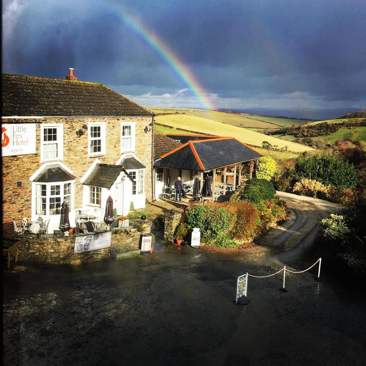 Little Fox Hotel Torpoint Extérieur photo